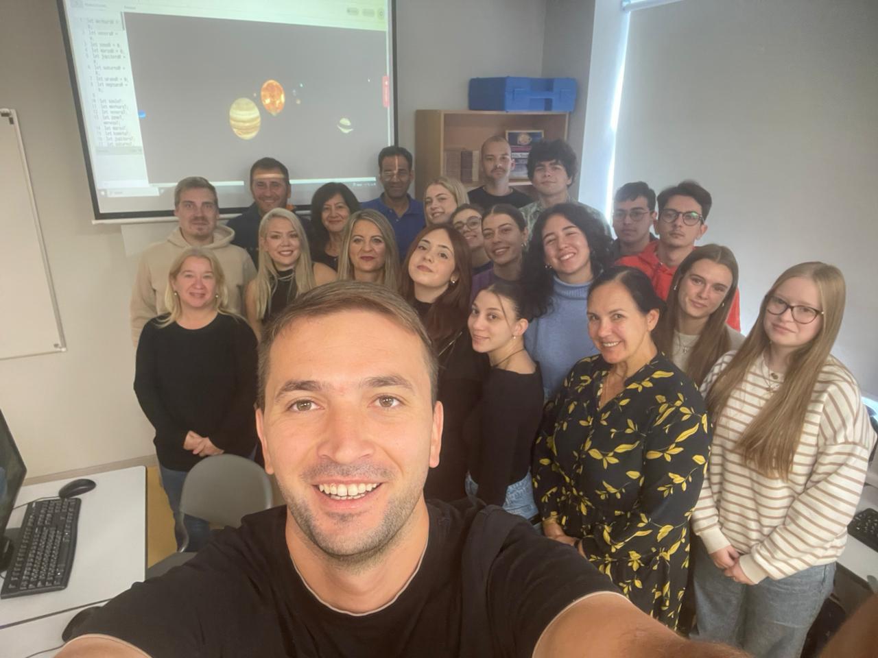 Kodlama Atölyesi Grup Fotoğrafı