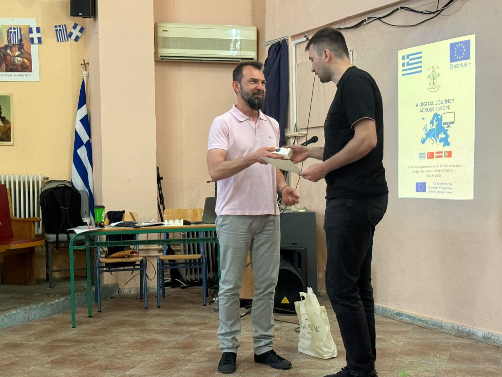 Katılım Sertifikası Takdimi